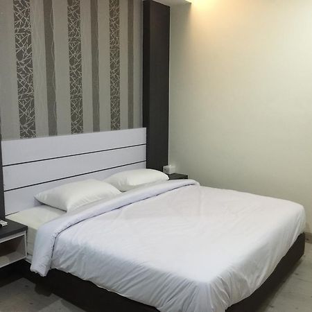 Redlink Hotel Batam Exterior foto
