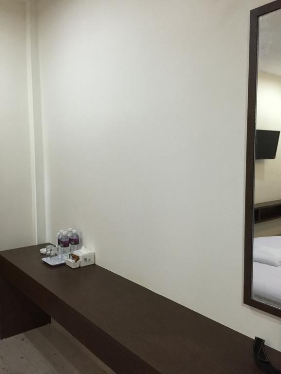 Redlink Hotel Batam Exterior foto
