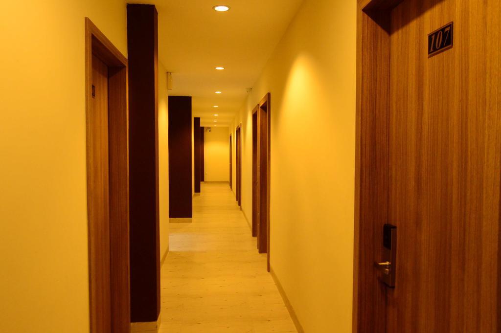 Redlink Hotel Batam Exterior foto