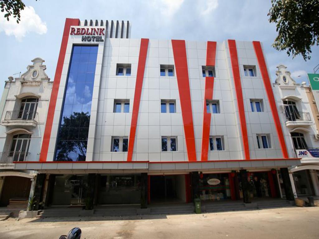 Redlink Hotel Batam Exterior foto