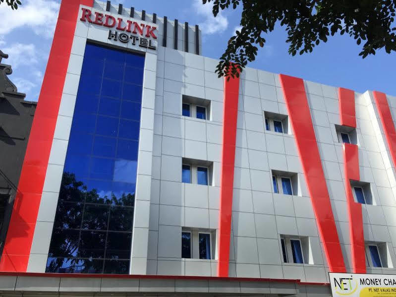 Redlink Hotel Batam Exterior foto